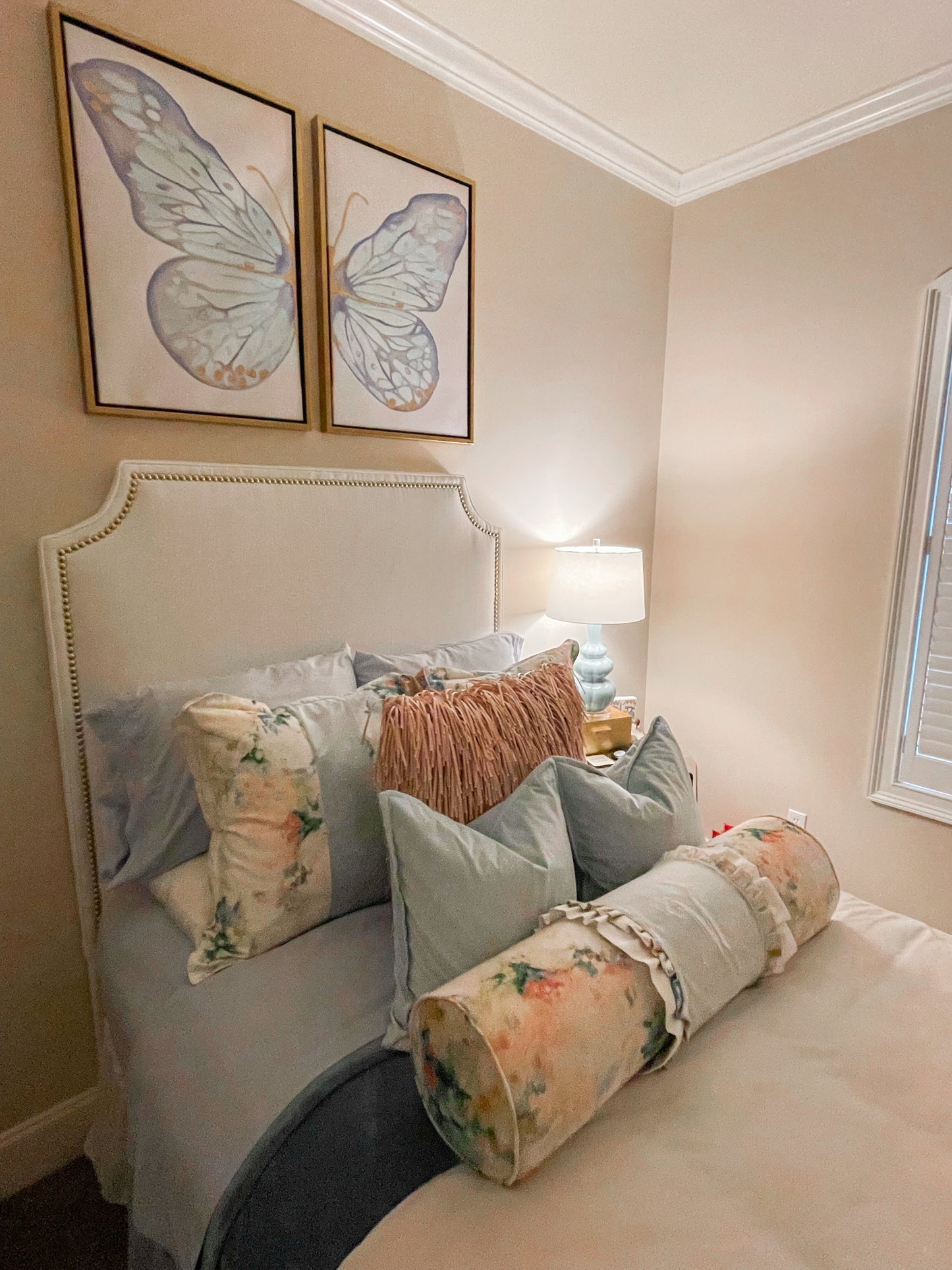 The “Flora” Full Size Deluxe Headboard (White) w/ Gold Nailheads