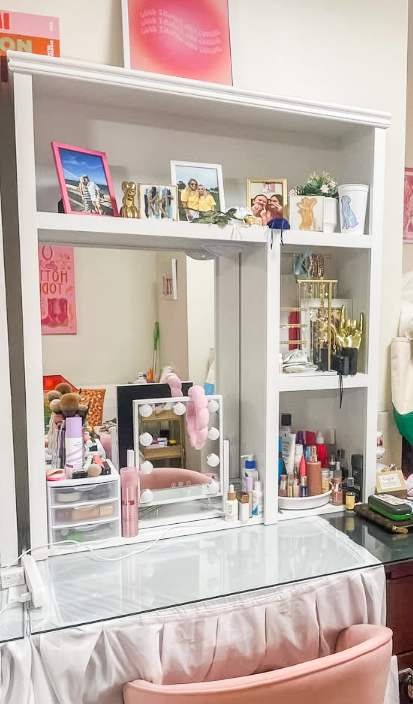 The “Maisie” Dorm Desk Hutch