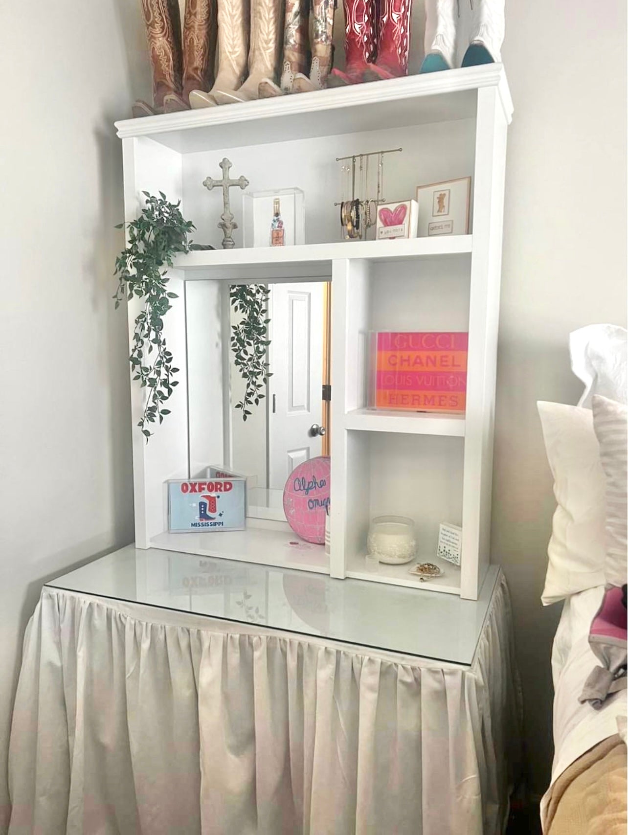 The “Maisie” Dorm Desk Hutch