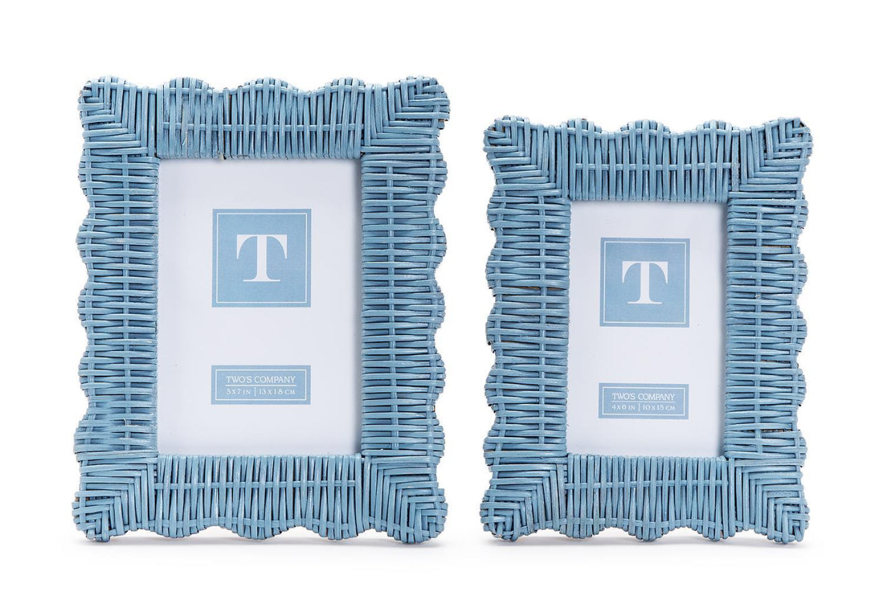 Blue Wicker Weave Scalloped Picture Frame (4”x6”)