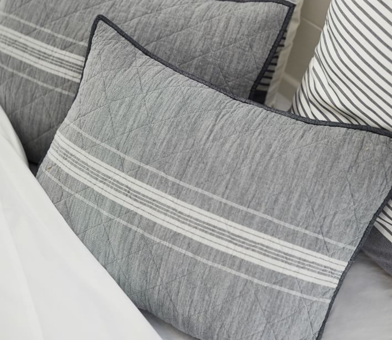 Windward Stripe Reversible Quilt/Sham (Chambry) Twin/Twin XL