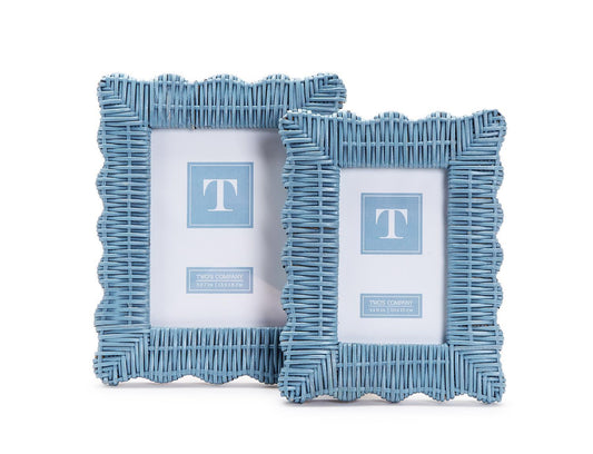 Blue Wicker Weave Scalloped Picture Frame (5”x7”)